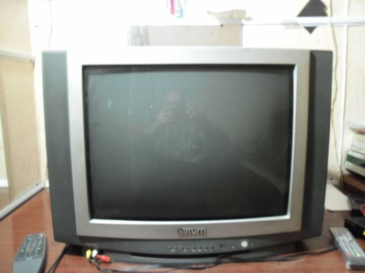 Продам телевизор б/у Saturn ct-2199 в хорошем рабочем состоянии.