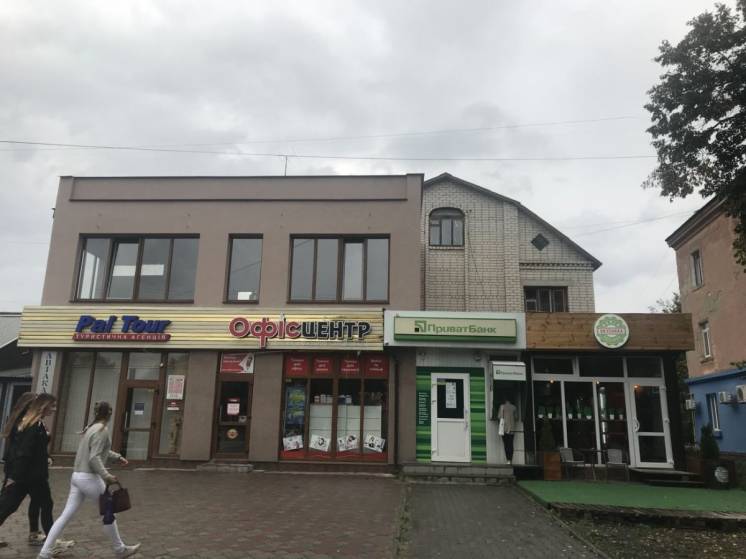 Довгострокова оренда торгового приміщення в центрі Шепетівки