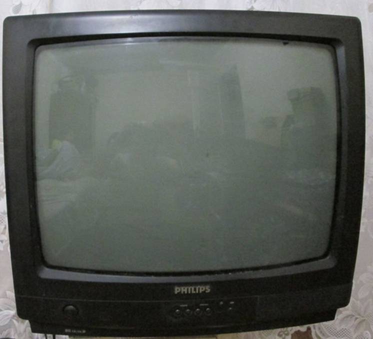 Цветной телевизор PHILIPS 20GX8552\59r(20 дюймов),рабочий с пультом