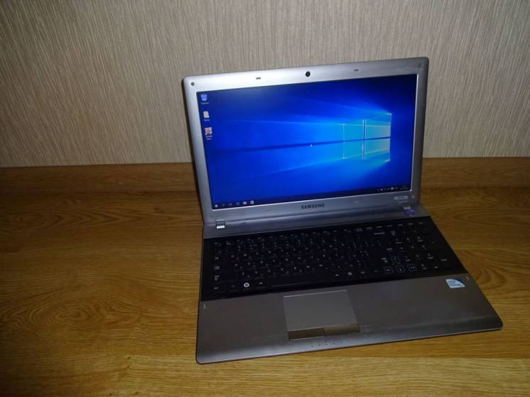Acer 5742 Pentium Dual Core P6100 (2.0)/3/320  Экран 15,6