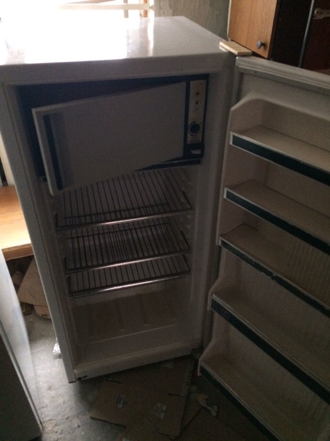 Холодильник      