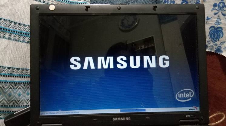 Продам ноутбук Самсунг Samsung
