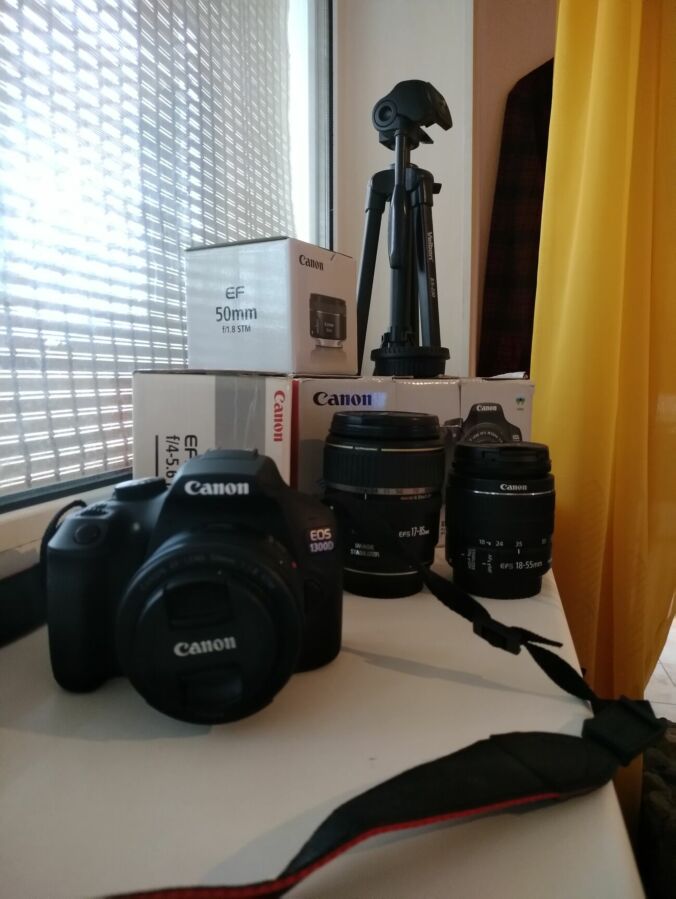 Canon 1300D (тушка + 3 объектива + сумка + карта памяти + чехол)