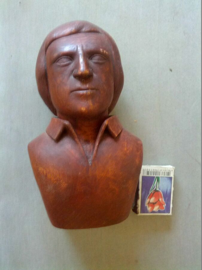 Советская статуэтка, бюст в.высоцкий ссср.