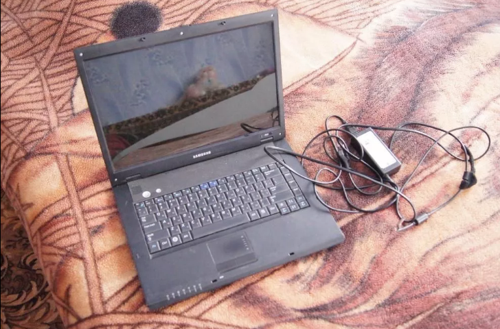 2х ядерний ноутбук Samsung R60