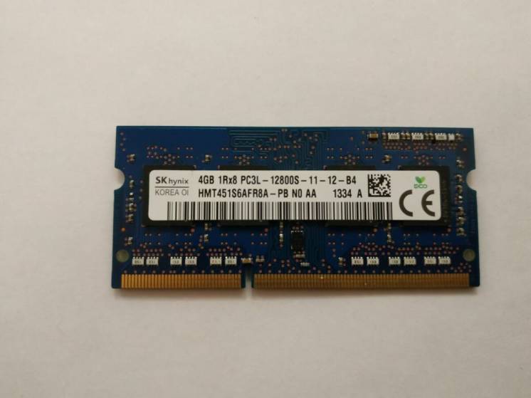 ОЗУ Оперативна пам'ять SK hynix 4 GB SO-DIMM DDR3L 1600 MHz (HMT451S6A