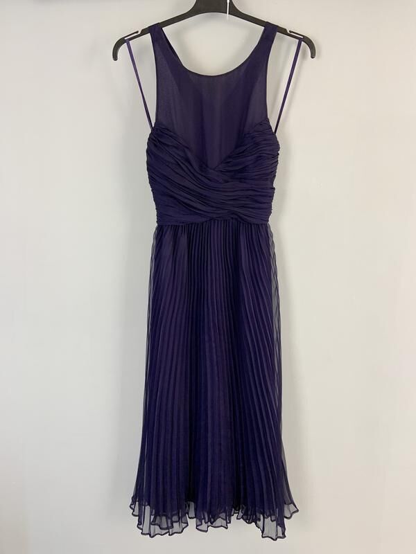 Вечернее фиолетовое плиссированное платье миди с вырезом по спинке aso
