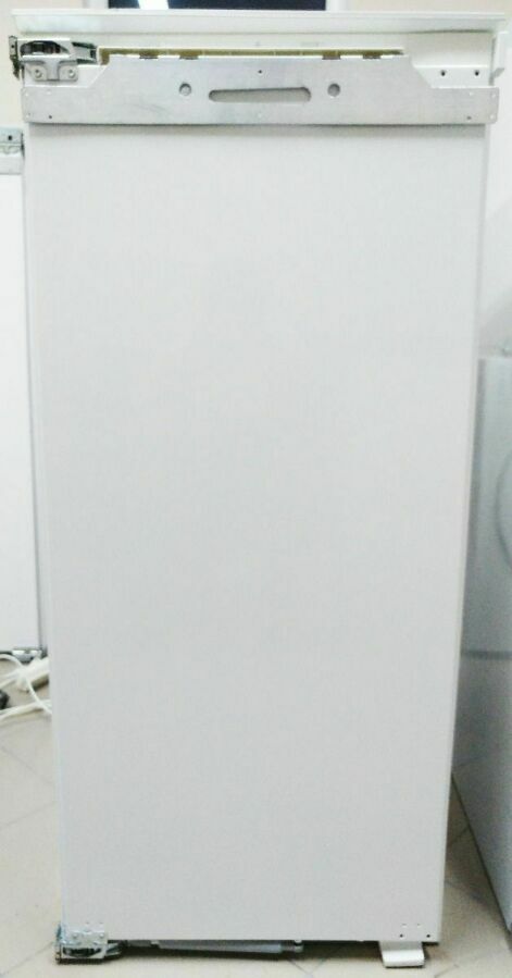Холодильник встроеный Miele K 9457 ID Мили Идеальное ссостояние