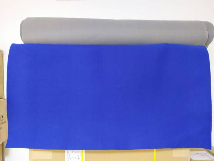 Полотно текстильное для РИР-проекции, синяя Avenger I950CKB