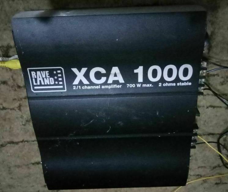 усилитель XCA 1000, 700 W, нагрузка до 2 Ом, от Rave Land