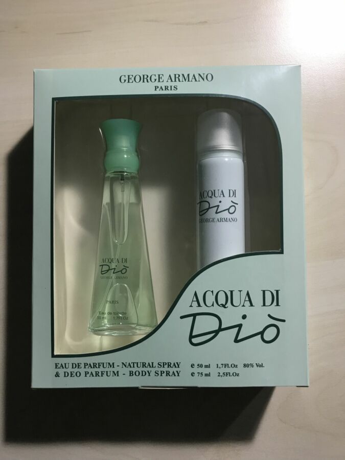 Подарочный набор для женщин Top Parfum Paris  (парфюм.50 мл/дез.75 мл)