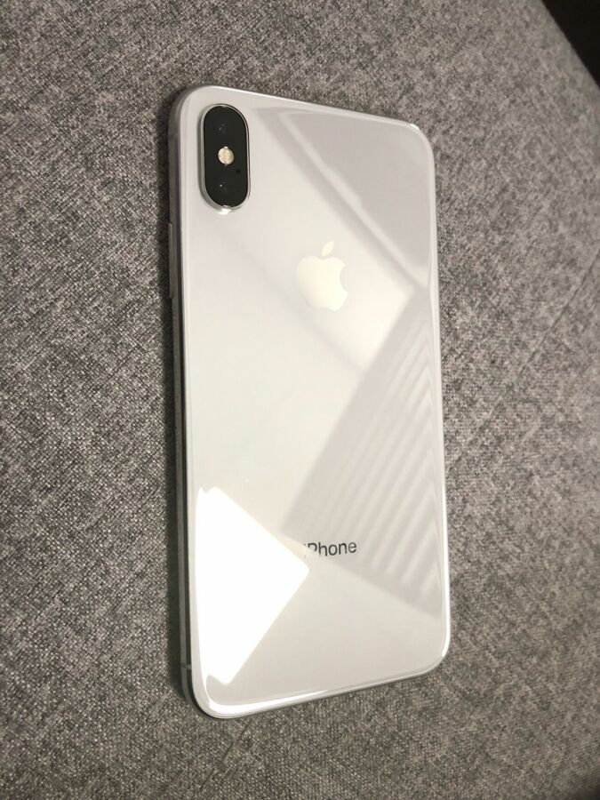 Продам Apple Iphone Х 64 Silver