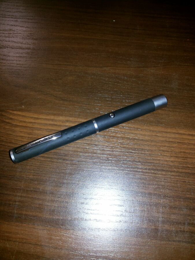 Лазерная ручка.