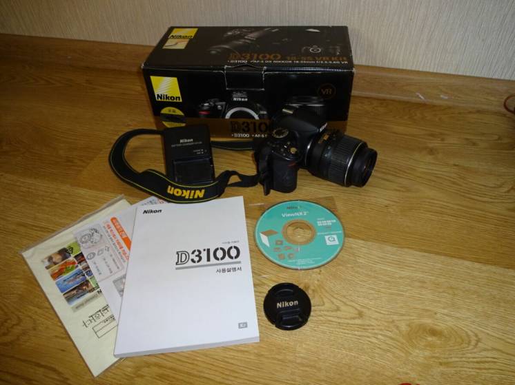 Nikon D3100 18-55VR Kit пробег 8800 идеал, полный комплект