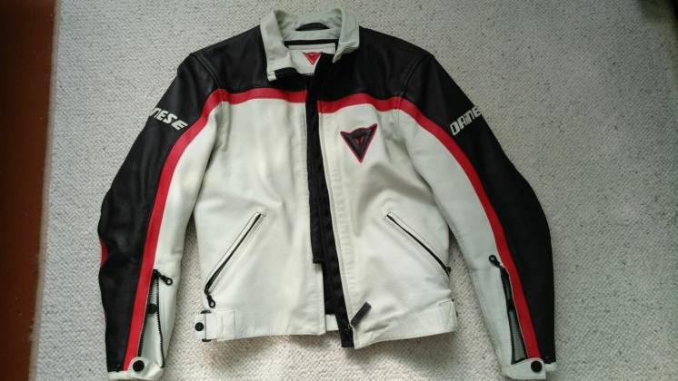 Куртка мотокуртка шкіряна Dainese, original. 42 (S) Europe size