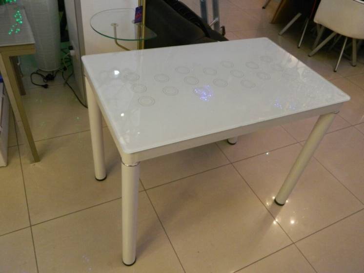 Стеклянный стол на кухню в стиле модерн размер 100 х 60 х 76 см скидка