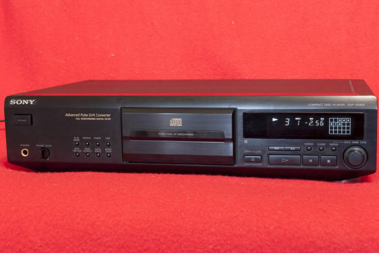 CD проигрыватель Sony CDP-XE800