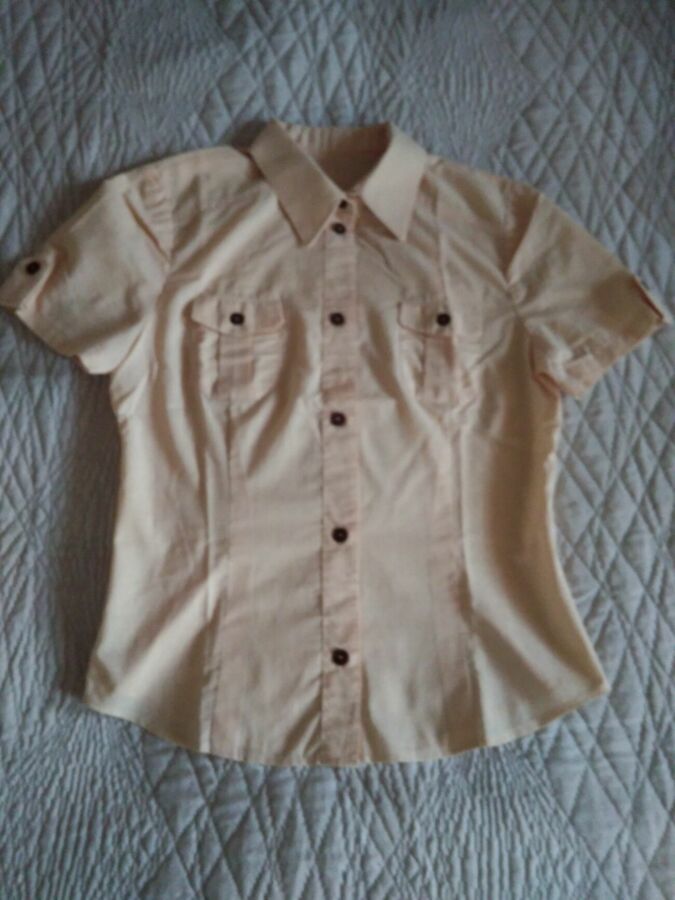 Новая приталенная рубашка с коротким рукавом на девочку, размер 44-46