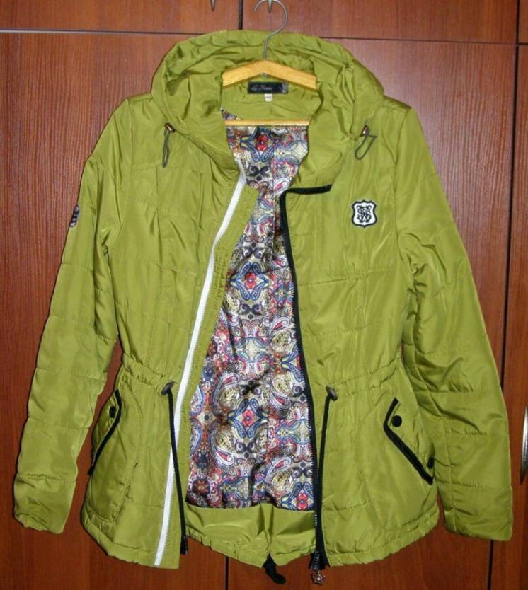 Курточка женская, весна-осень, 44 размер