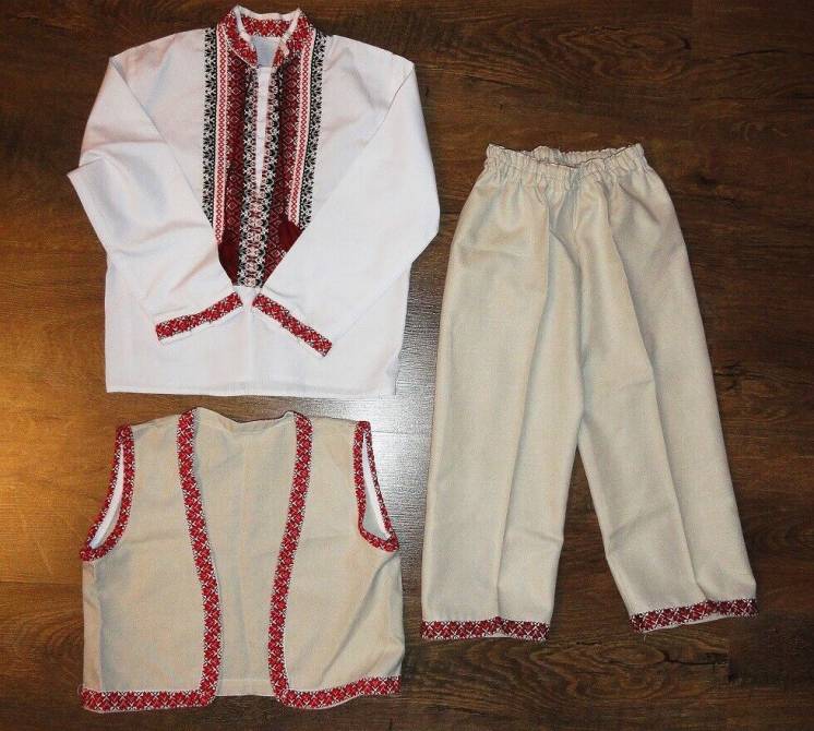 Украинский костюм на 2-4 лет.