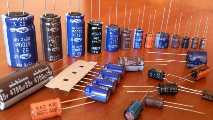 Импортные электролитические конденсаторы