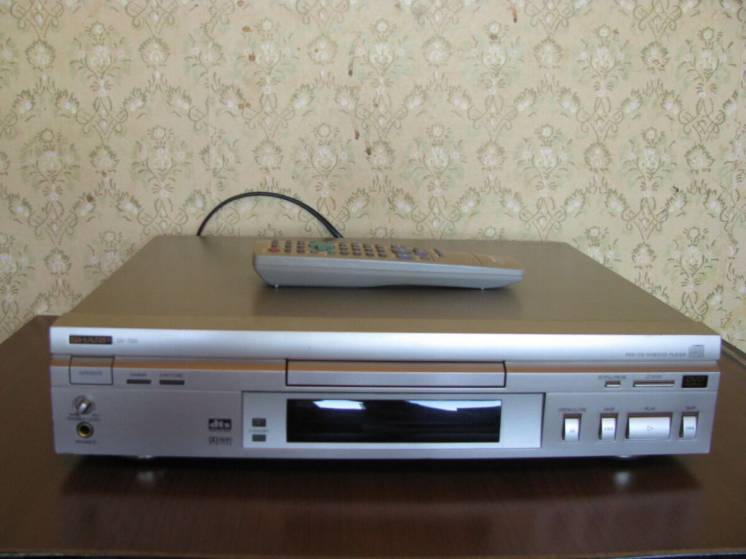 DVD проигрыватель SHARP DV-700S