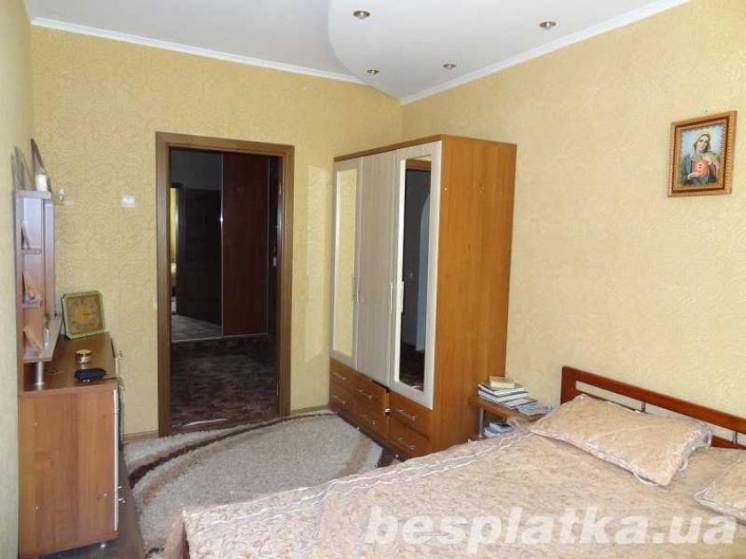 Тарасовка(Боярка) 3-комнатная квартира с мебелью и ремонтом