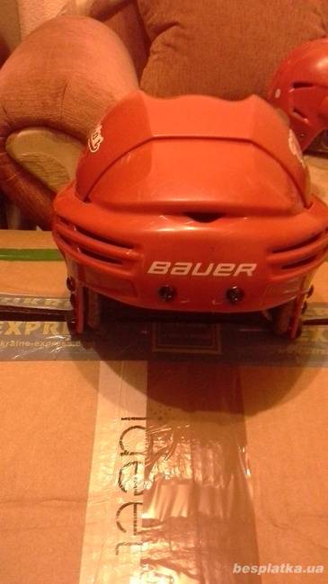 Хоккейный шлем BAUER 7500 размер М б/у
