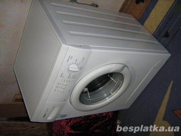 Продам стиральную машину Bosch модель WAA161610E/05