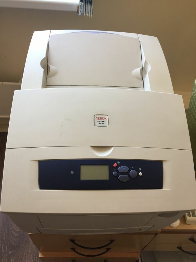 Продам цветной лазерный принтер Xerox Phaser8500