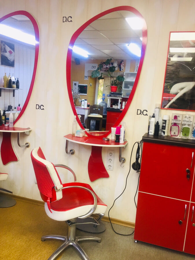 Салон красоты Аренда рабочего места мастера парикмахера и барбера