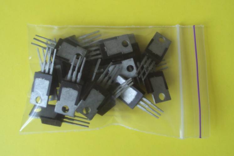 Комплект из 20 транзисторов КТ805АМ (цена за 20 шт.)