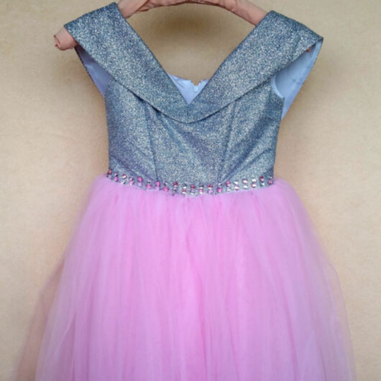Детское нарядное платье - розовое, фатин