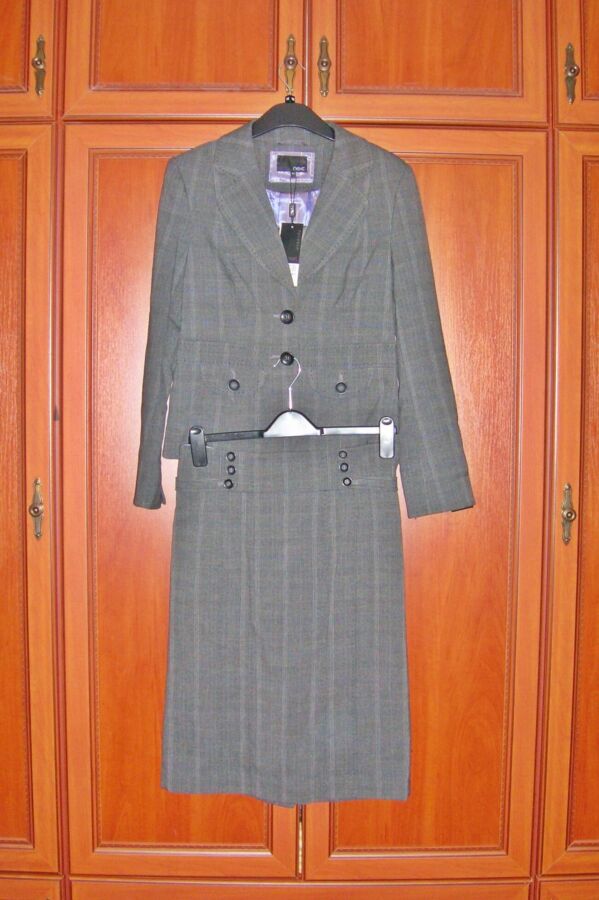 Костюм женский пиджак и юбка Next. размер евр. 38, англ. 10. новый.