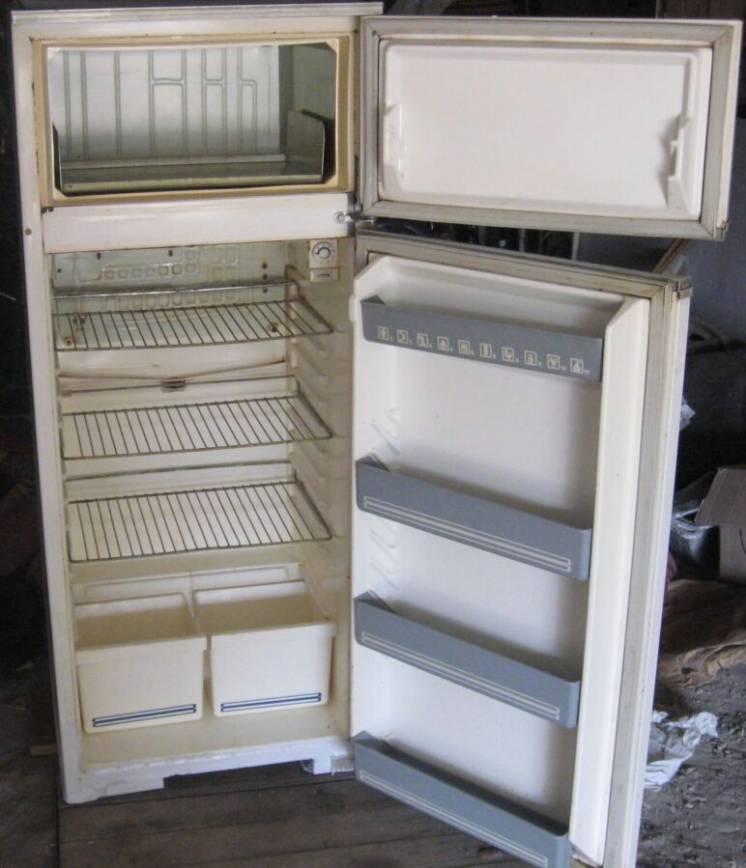 2кам холодильник донбасс 2100грн стир машину авт индезит Uj637 2000грн