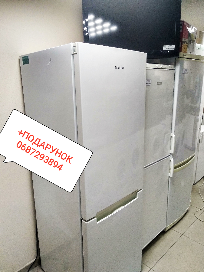 Холодильник Samsung  No Frost гарантія/доставка.