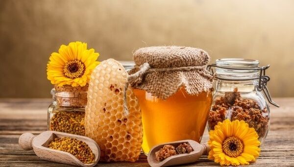Продам мёд и пчелопродукты