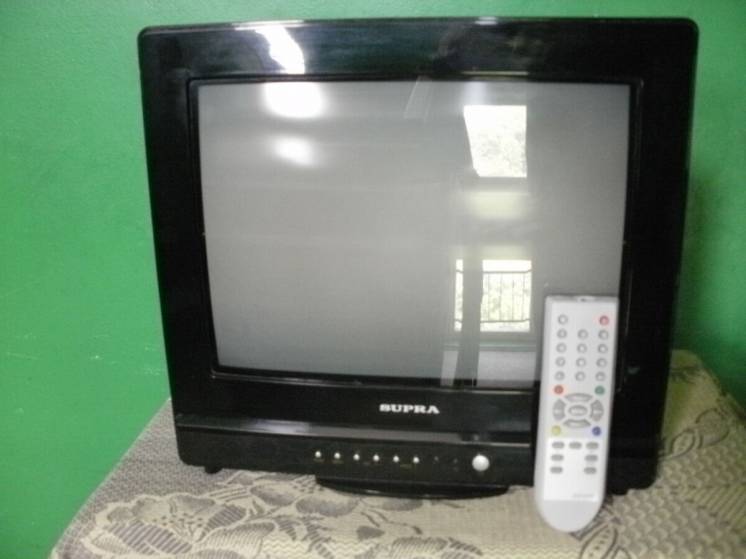 Супер классный телевизор Supra Ultra Slim.37см.Плоск.Экран.Черный лак!