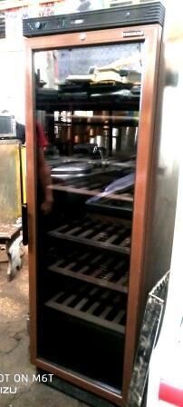 Шкаф холодильный для вина Tefcold Cpv1380m б/у
