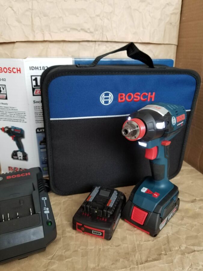 Бесщеточный гайковерт импакт Bosch Professional Idh182-02 (gdx18v-ec)