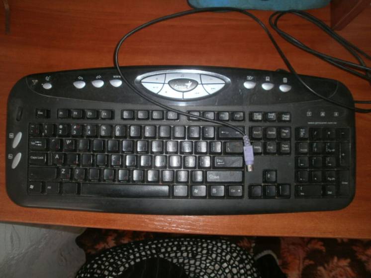 Клавиатура Genius K640