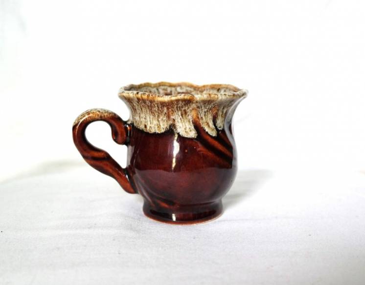 Кофейная чашка коричневая бежевая керамика 100мл