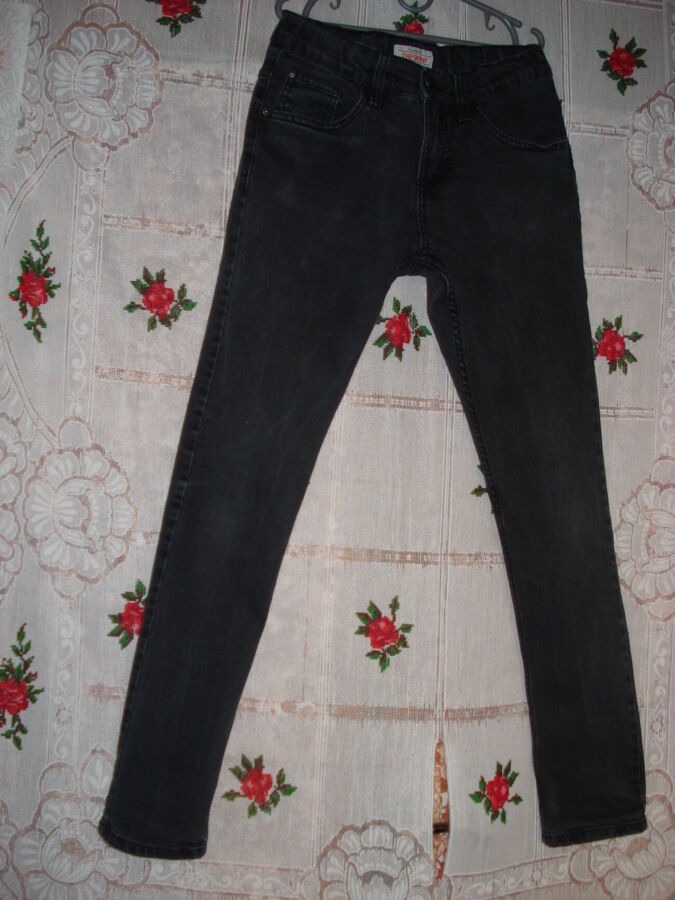 Супер джинсы черного цвета