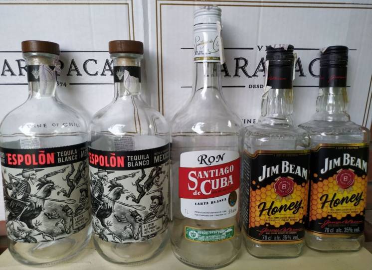 Бутылки от разных напитков