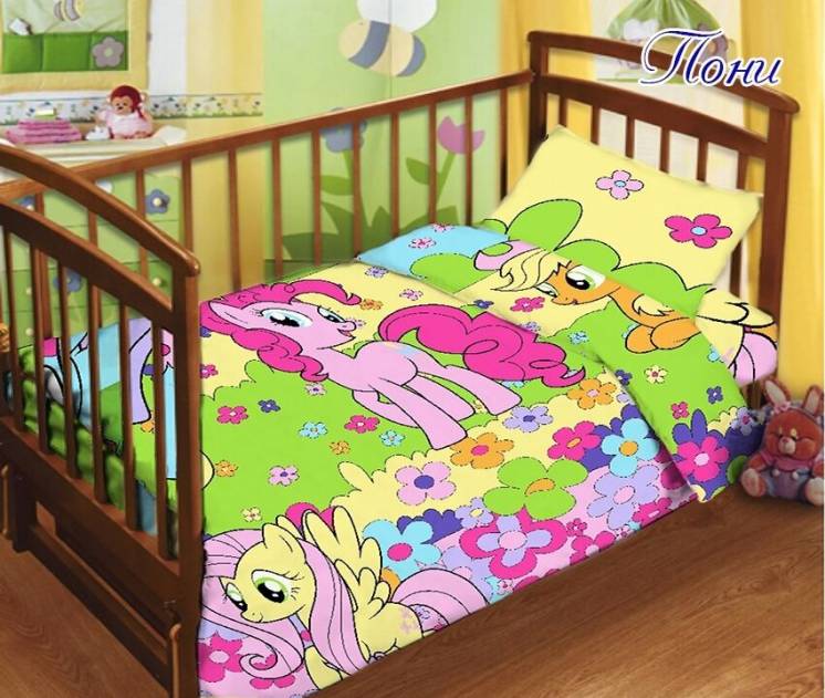 Комплект постельного белья детский в кроватку с простыней на резинке