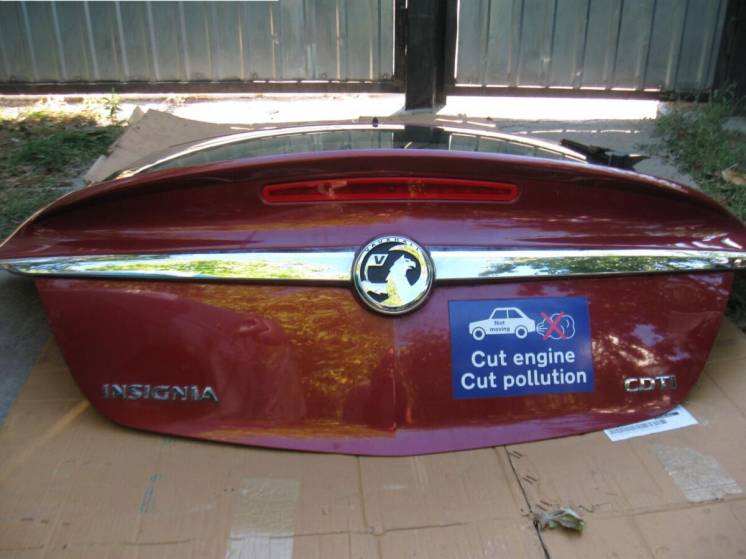 Крышка багажника Opel Insignia 2008-2013 хетчбек / цвет Z 50 C