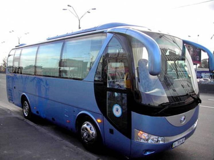 326 автобус Yutong 30 мест прокат с водителем