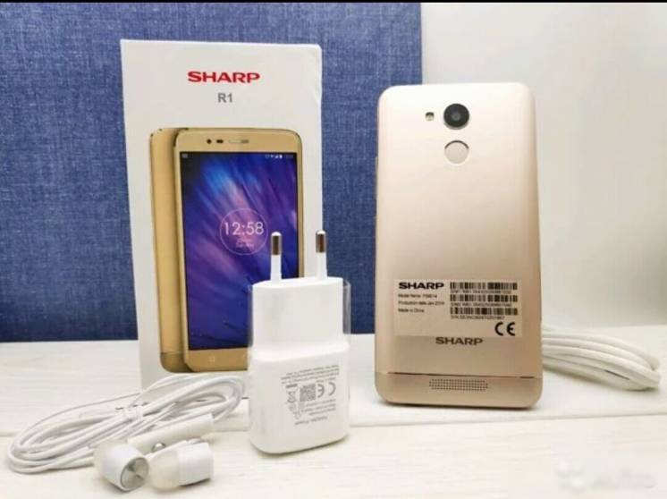 Sharp R1 3/32gb Gold Global Version