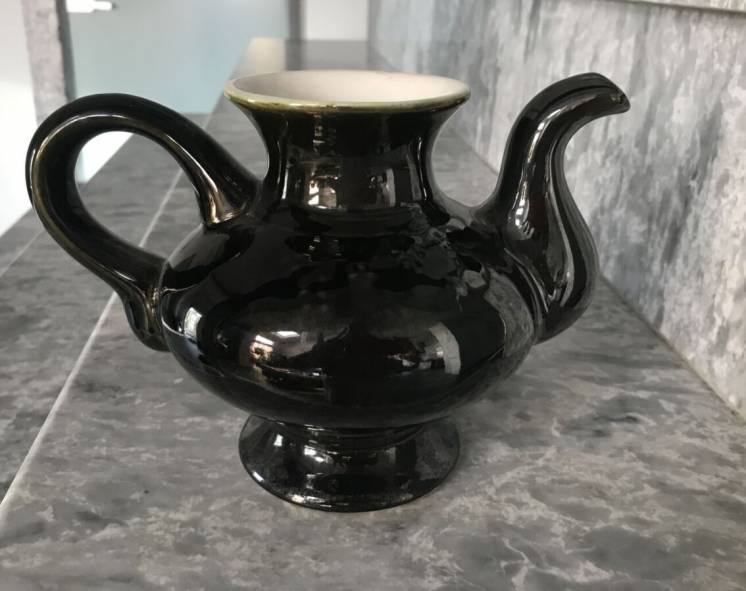 Черный керамический чайник заварник времен СССР