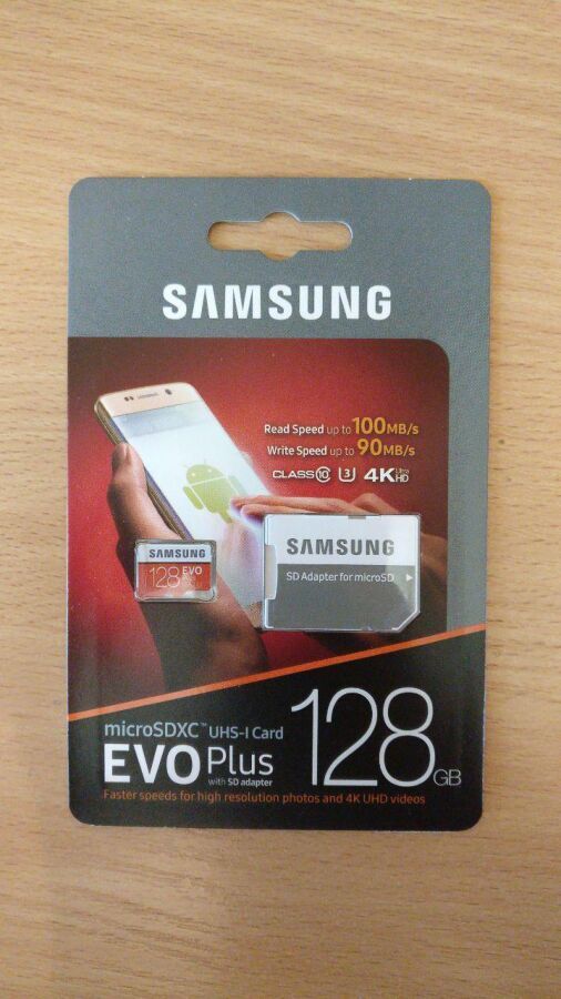 Samsung microSD (128Gb)